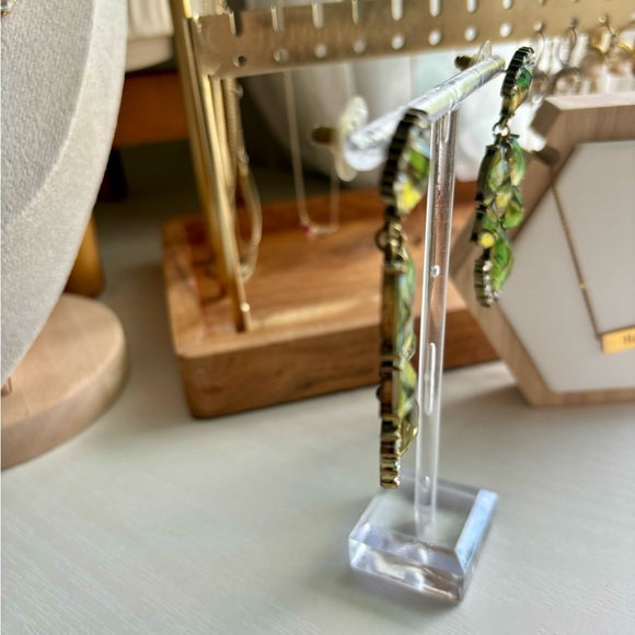 🌟BUY 1 GET 1 FREE🌟 Glamorous post back earrings - Picture 3 of 5